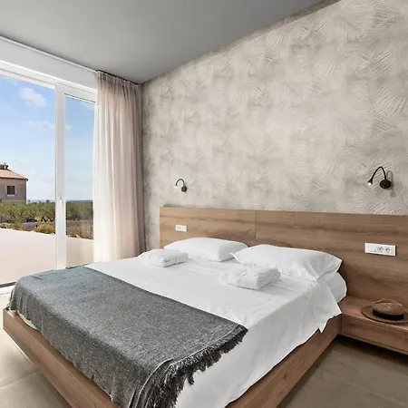 Vivas Porec